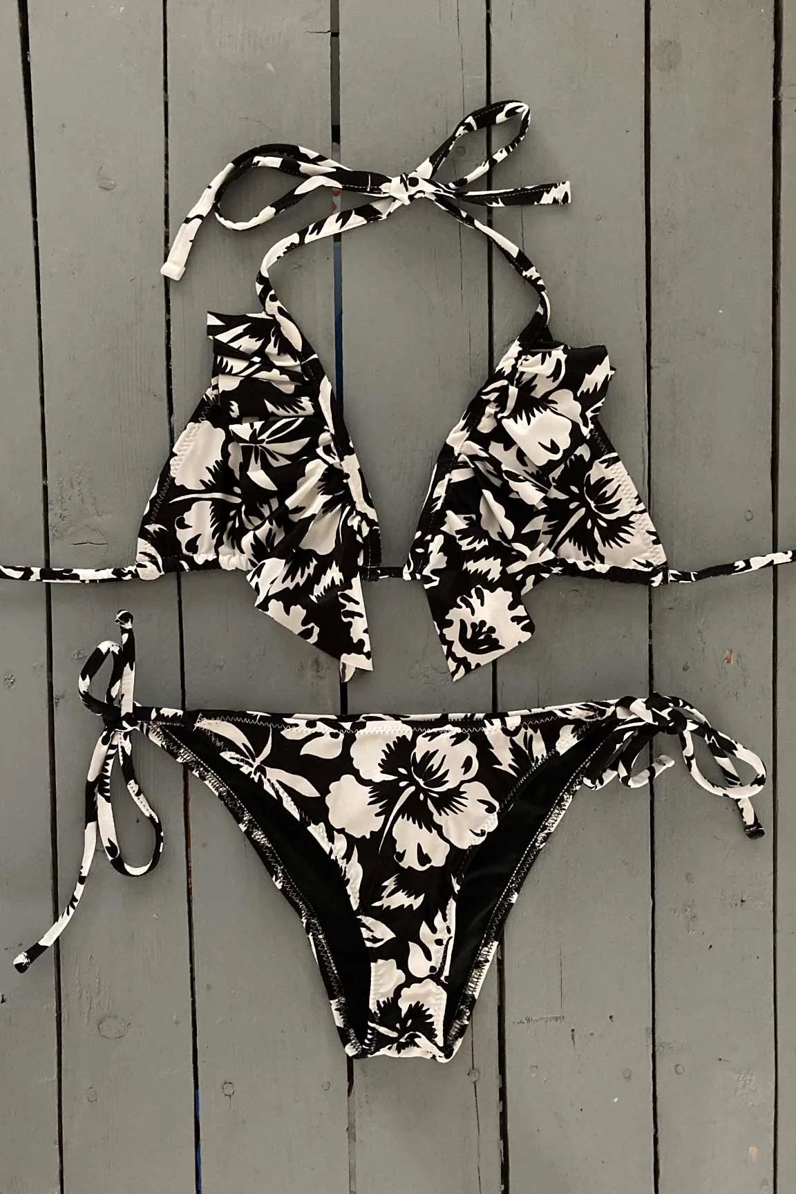 Black and White Triangle Bikini Top w/Ruffle Accent