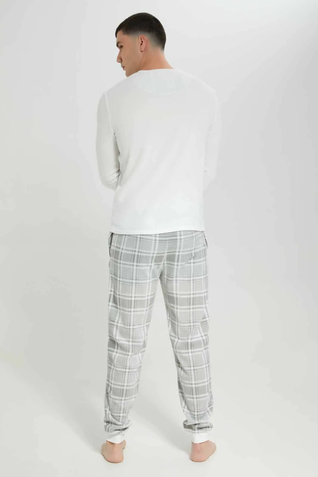 Men White And Grey Checkered Pyjama Set (2 Piece)