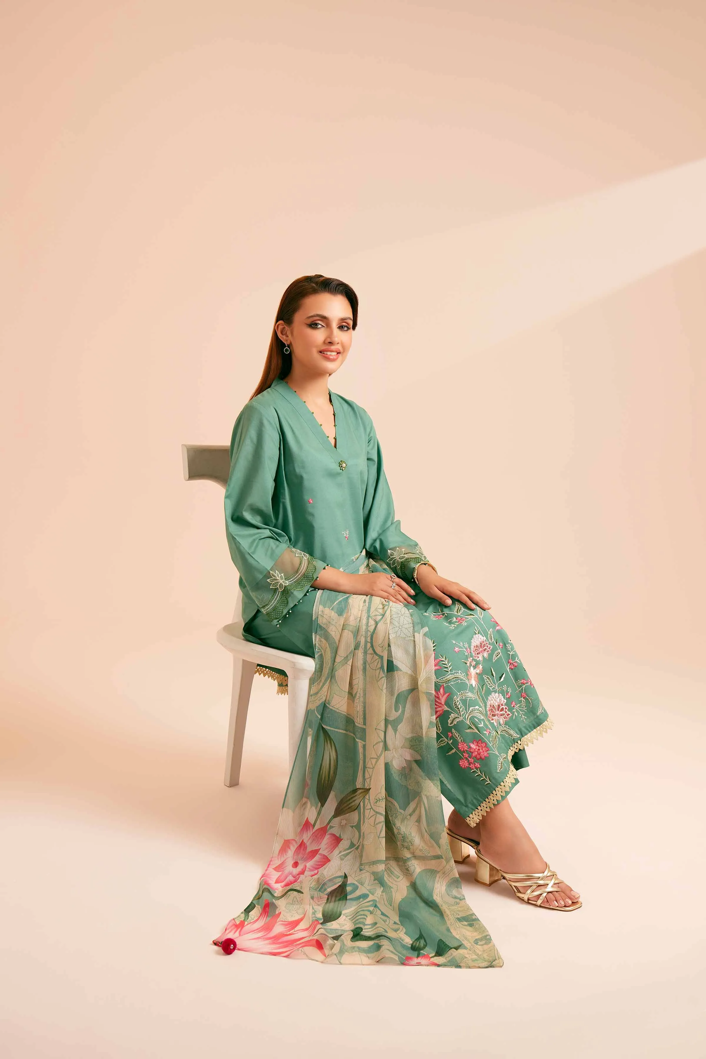 Nishat Linen Spring/Summer Lawn – 3 Piece - Embroidered Suit - 42401693